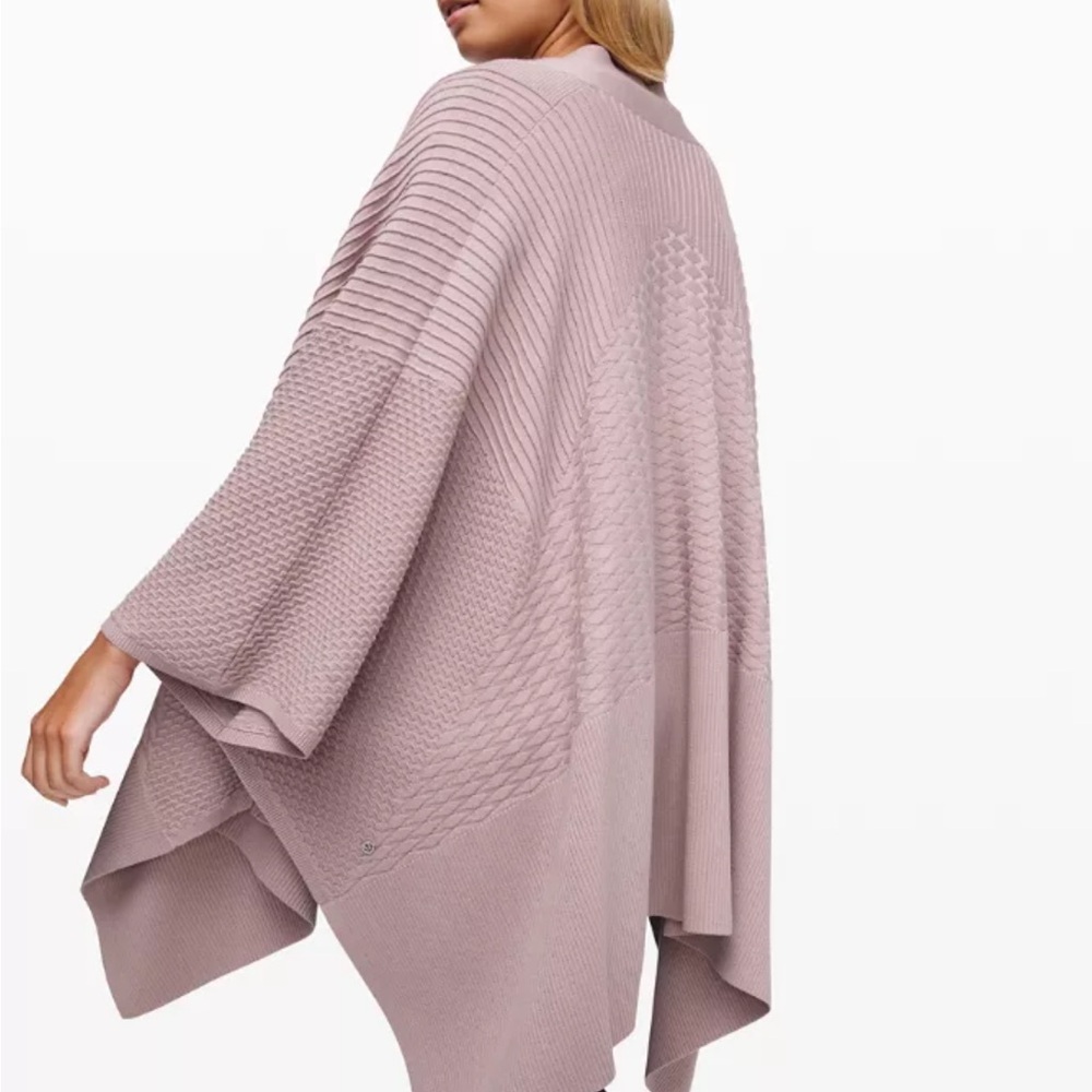 Lululemon Women’s Knit Poncho - Dusty Pink/Purple
